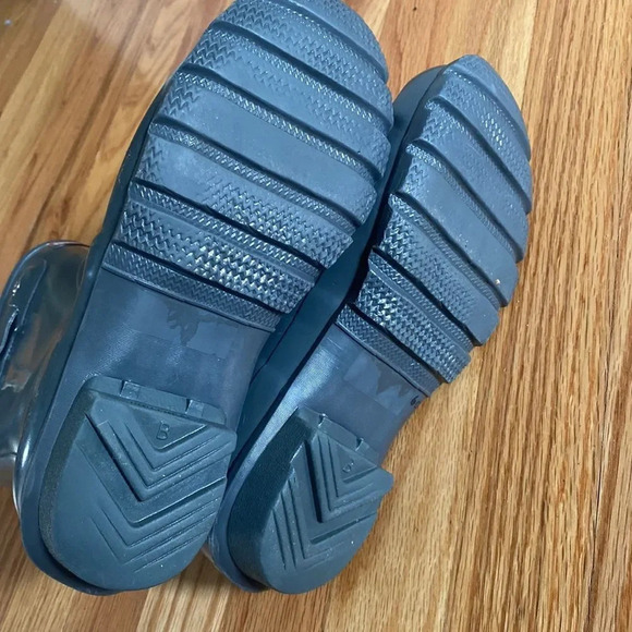 HUNTER boots grey with buckle sz 5 hood pre owned condition - Picture 8 of 9